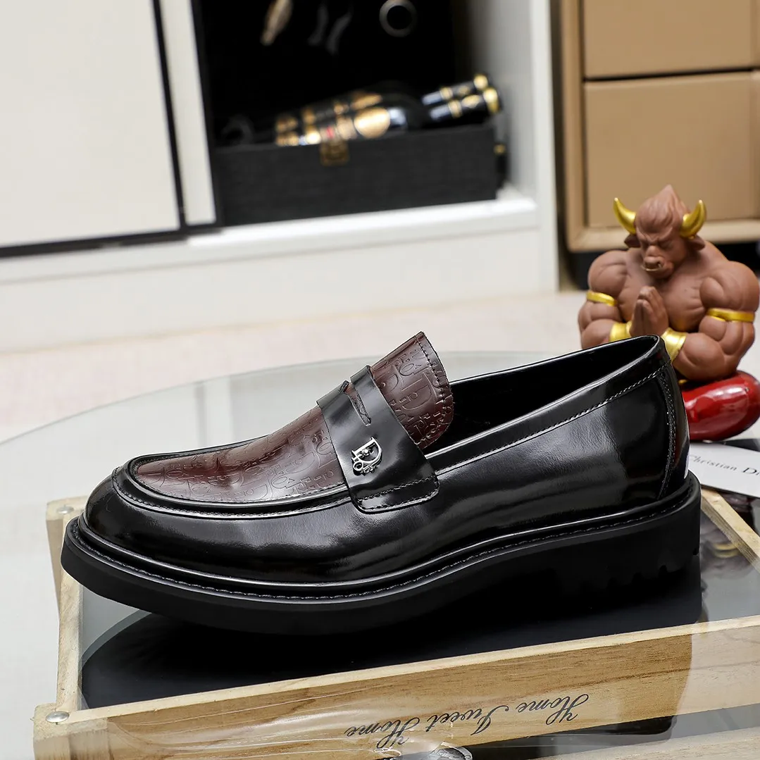 Men's shoes 💰520🕷️🕷️[Dior] Dior's new casual men's shoes are launched in Hong Kong counters. Official website 1:1 production. Italian woven cowhide + water-dyed 🐂 leather lining. Designed by European and American masters. Perfect shape to create counter quality, solid color rubber wear-resistant outsole and classic dazzling toe! Super versatile and very comfortable. High-end without losing taste, fashionable and novel! ! Absolute focus! 8 colors available! Code number 38-45……